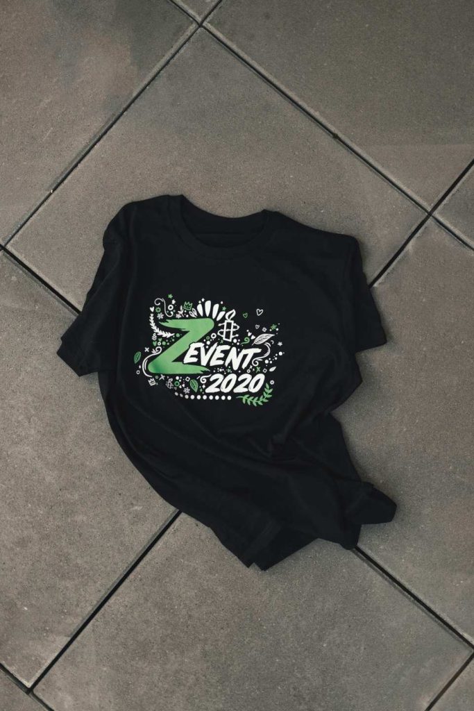 schwarz-weißes T-Shirt mit Rundhalsausschnitt